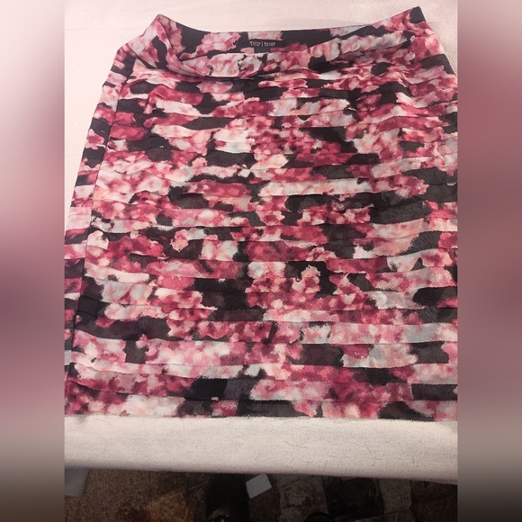 Bloomcore Beauty Textured WHITE HOUSE BLACK MARKET pencil Summer skirt(#1,181) - Picture 1 of 6